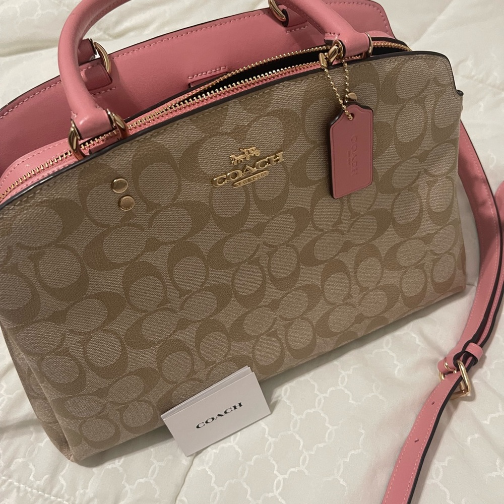 Beautiful COACH bag! Like new!